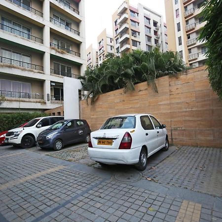 Capital O 10212 Hotel West Willows Xanadu 加尔各答 外观 照片