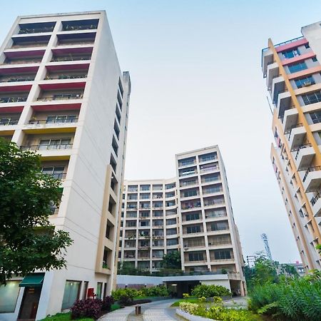 Capital O 10212 Hotel West Willows Xanadu 加尔各答 外观 照片