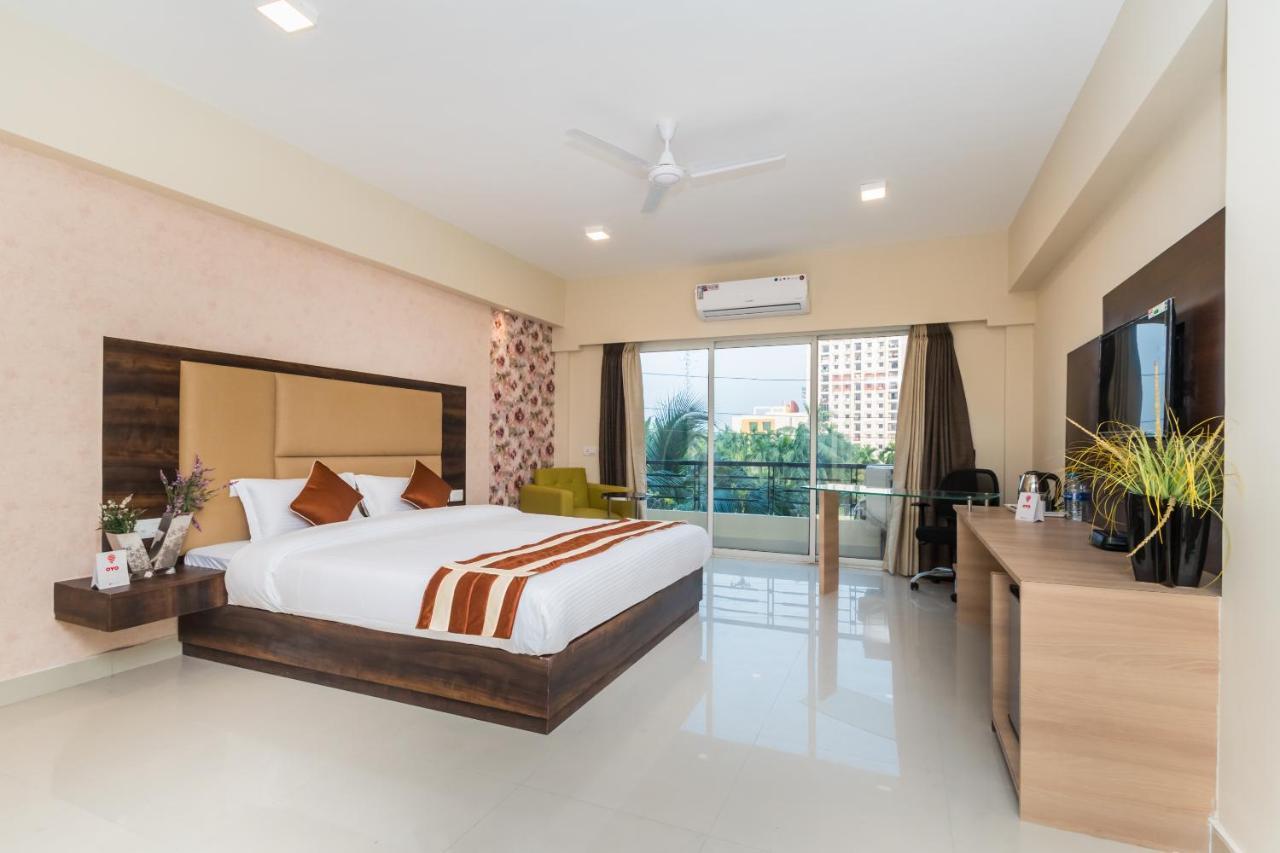 Capital O 10212 Hotel West Willows Xanadu 加尔各答 外观 照片