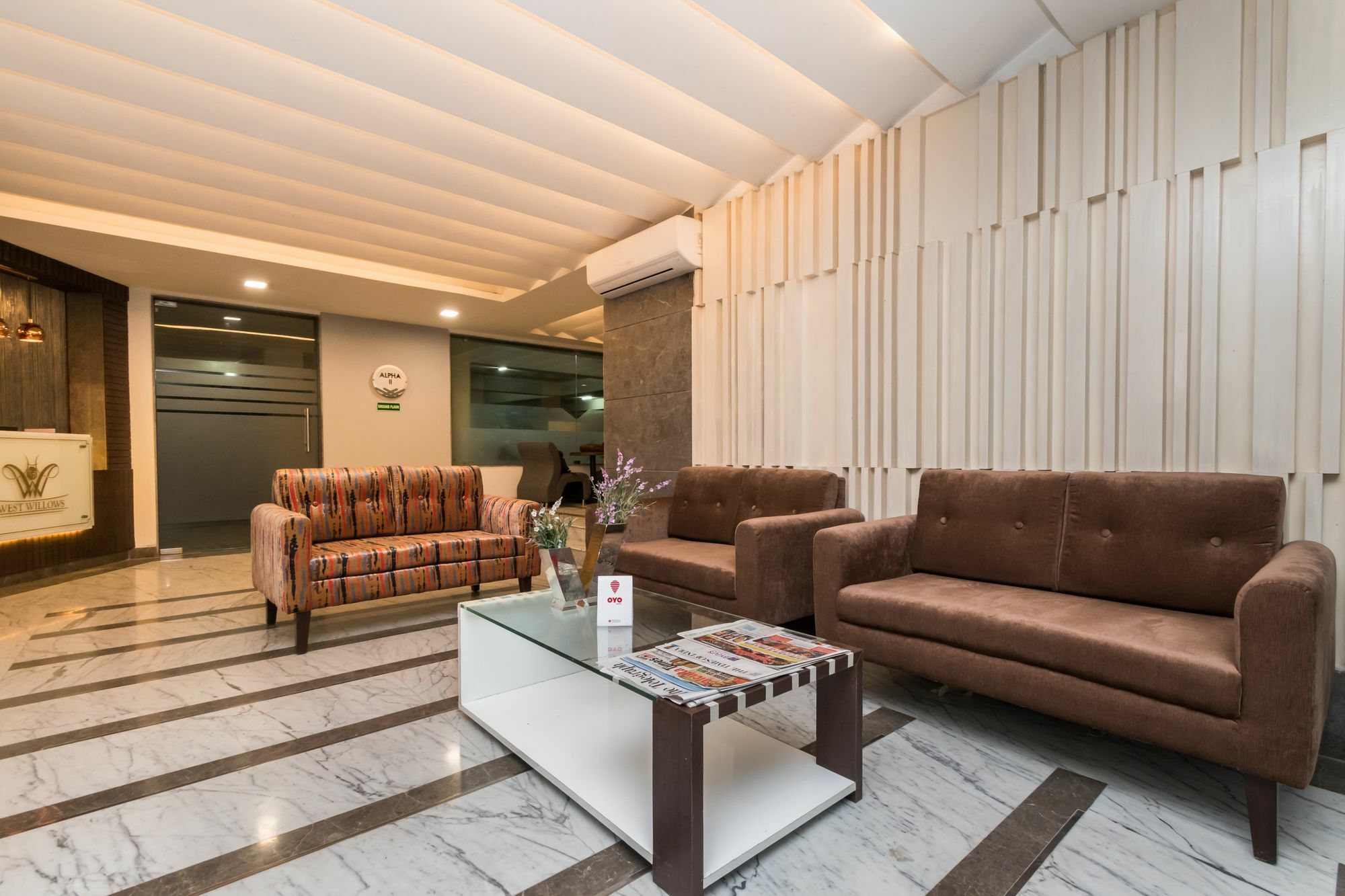 Capital O 10212 Hotel West Willows Xanadu 加尔各答 外观 照片