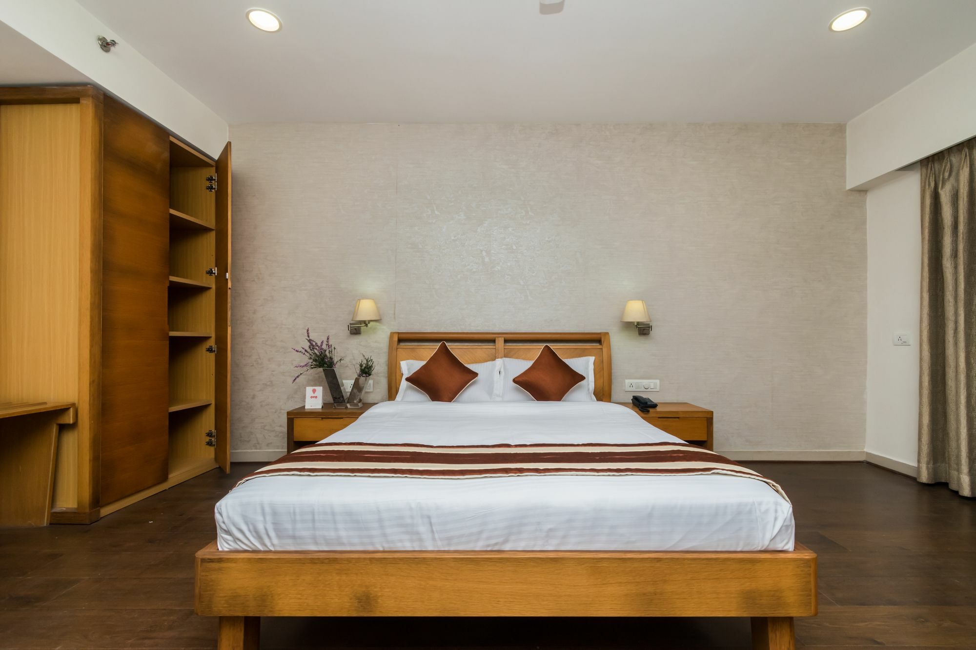 Capital O 10212 Hotel West Willows Xanadu 加尔各答 外观 照片